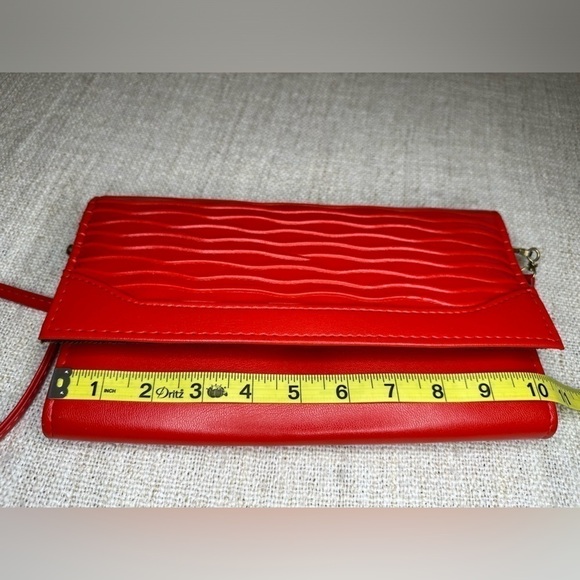 Clutch crossbody shoulder bag purse red removable strap envelope snap closure​​ - Picture 8 of 13